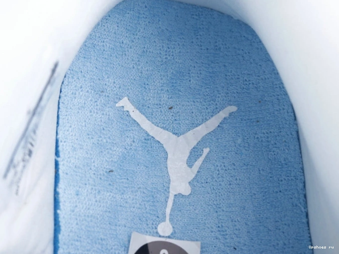 Retro Low Blue 11  528896-106 University Jordan 0104